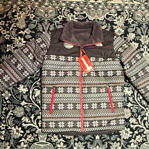 The North Face Women’s XL REVERSIBLE Fair Isle Puffer Jacket — New With Tags